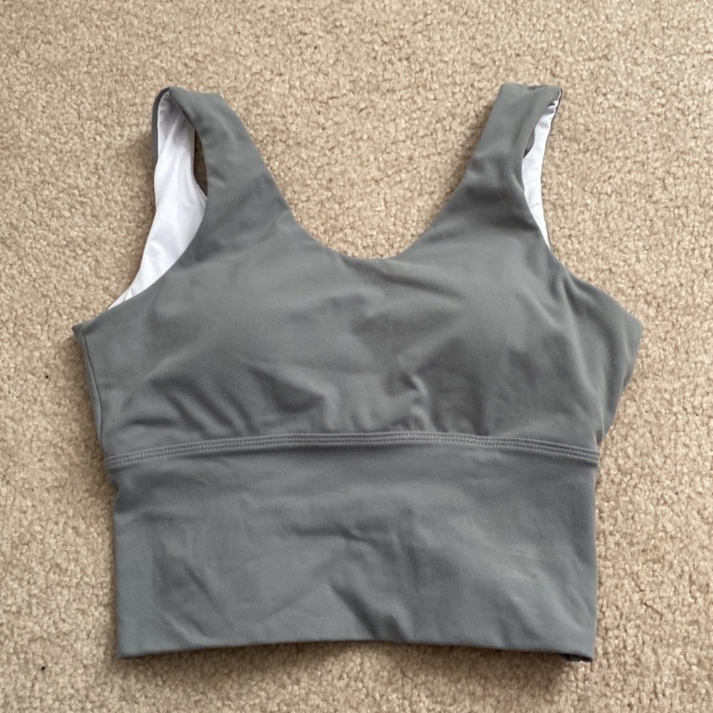 NVGTN SPORTS bra. Never worn, got the wrong size. Great condition.